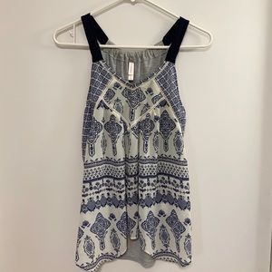 Flowy Floral Tank Top Blue Medium
